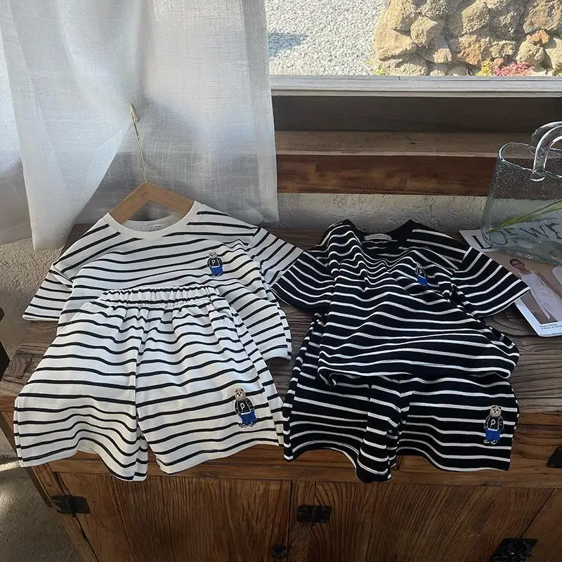 Boys Striped T-Shirt 2-Piece Set with Bear Embroidery — feature 8