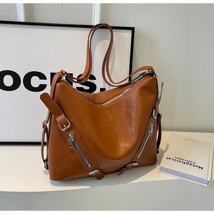Black Large Capacity Shoulder Bag for Women 2024 — feature 22