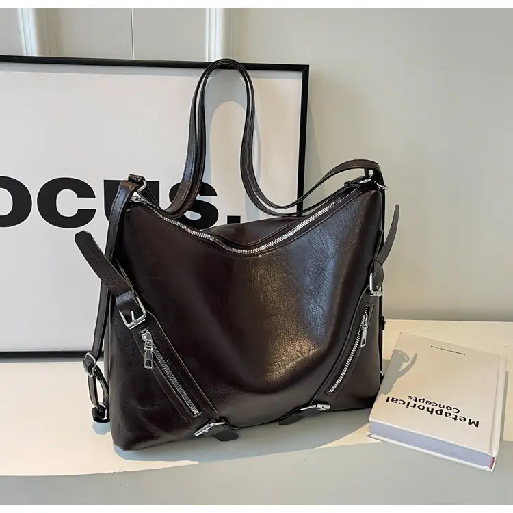 Black Large Capacity Shoulder Bag for Women 2024 — feature 23