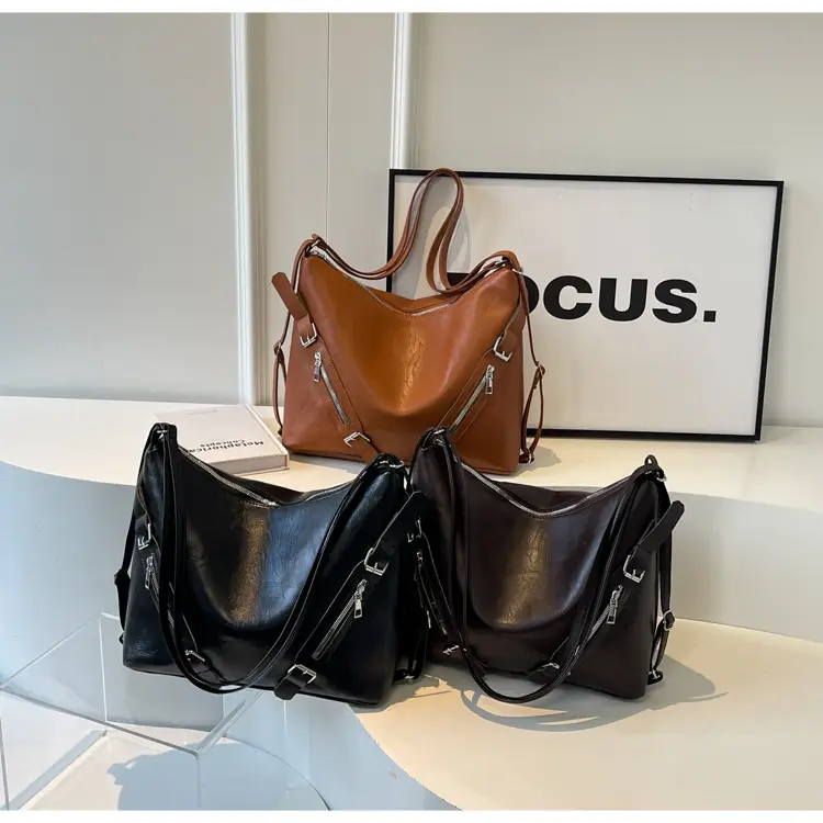 Black Large Capacity Shoulder Bag for Women 2024 — feature 27
