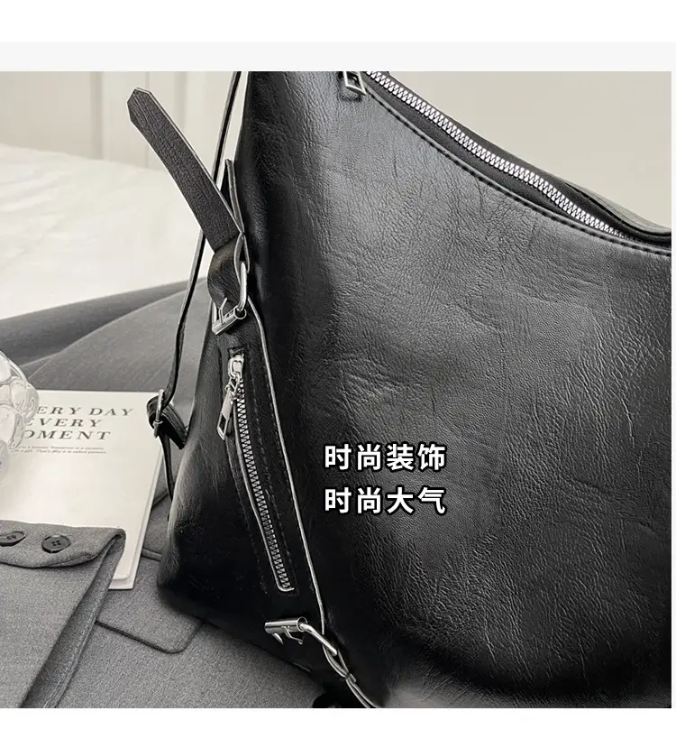 Black Large Capacity Shoulder Bag for Women 2024 — feature 6