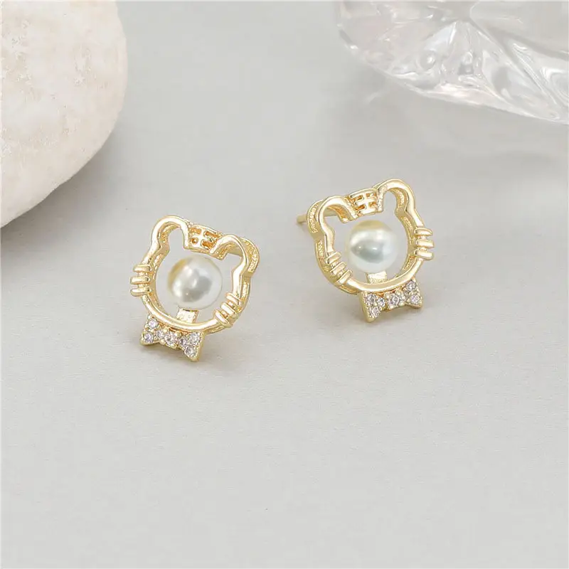 Women's Tiger Head Pearl Earrings Gold Plated - Image 6
