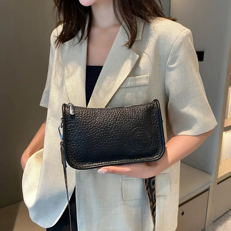 Black Leather Wide Shoulder Bag with Strap — feature 5