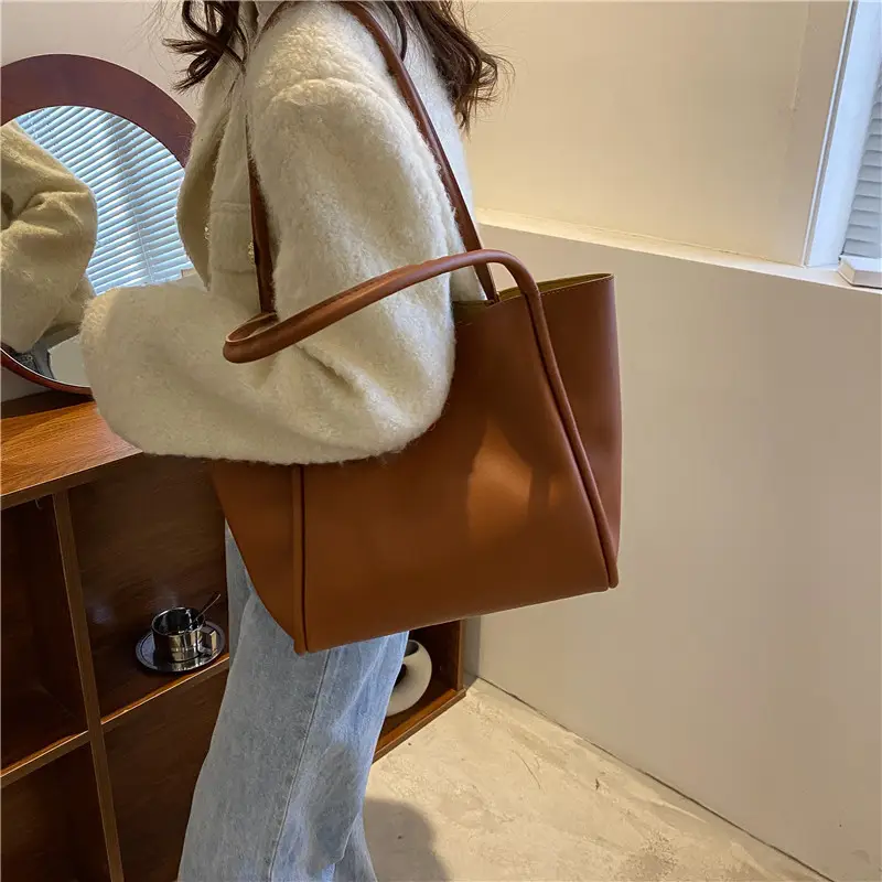 Korean Style Tan Shoulder Bag 2023 New Women — feature 2