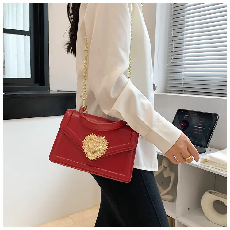 Women Crossbody Bag Brown Heart Chain Satchel 2025 — feature 30