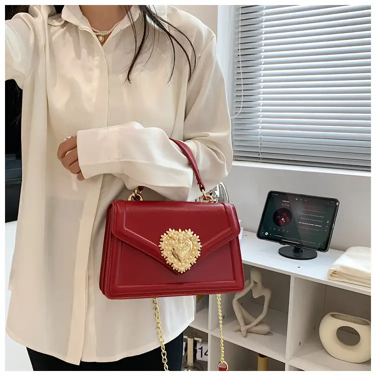 Women Crossbody Bag Brown Heart Chain Satchel 2025 — feature 31