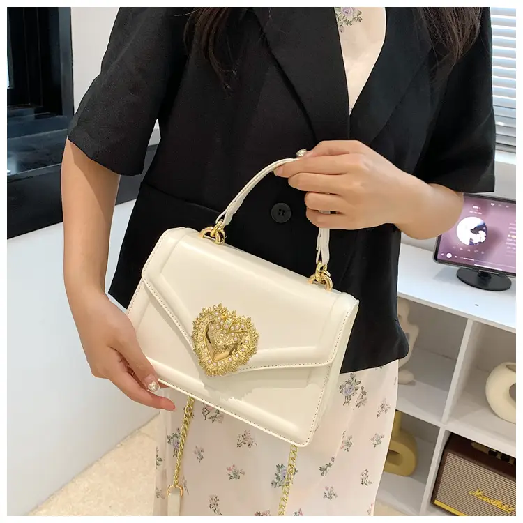 Women Crossbody Bag Brown Heart Chain Satchel 2025 — feature 38