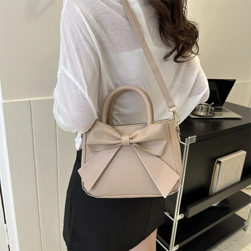 White Bow Shoulder Messenger Bag with Gold Hardware - Image 7