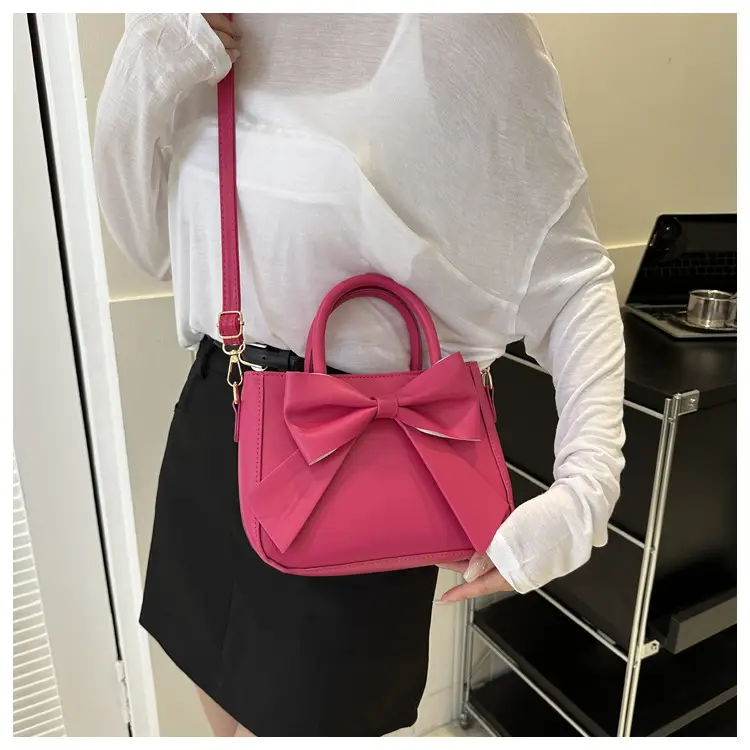 White Bow Shoulder Messenger Bag with Gold Hardware — feature 16