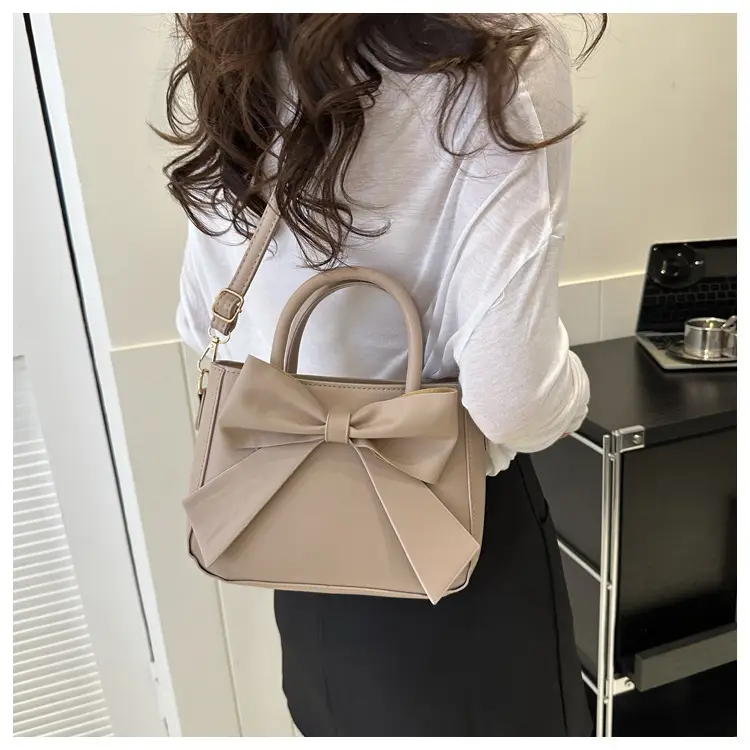 White Bow Shoulder Messenger Bag with Gold Hardware — feature 21
