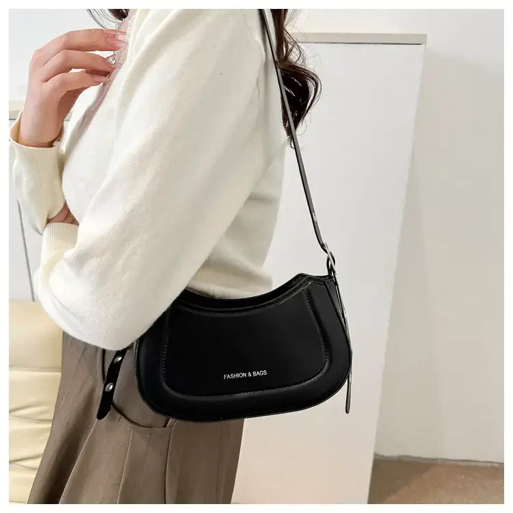Women's White Retro Square Shoulder Bag 2024 — feature 15