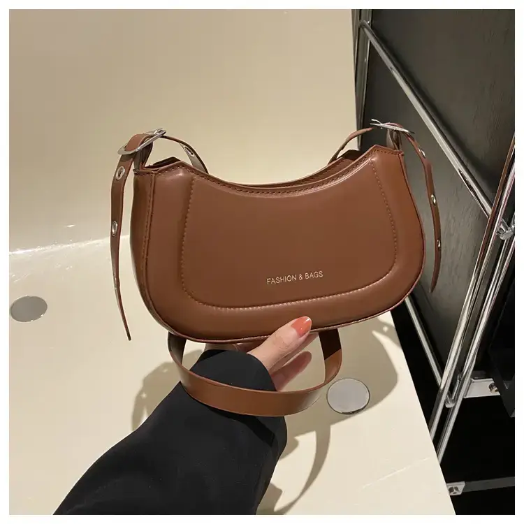 Women's White Retro Square Shoulder Bag 2024 — feature 29
