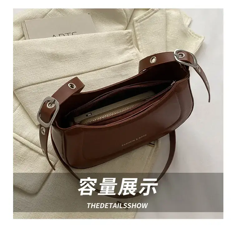 Women's White Retro Square Shoulder Bag 2024 — feature 6