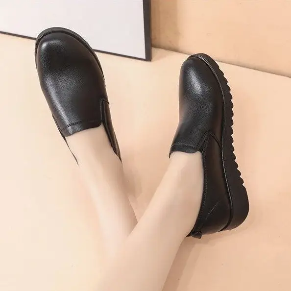 Non-slip waterproof oil-proof kitchen work shoes work shoes KFC Pizza Hut flat mother shoes soft bottom women's shoes — feature 2