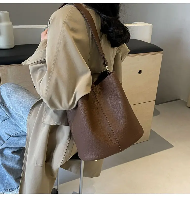 Black Lychee Pattern Bucket Bag for Women 2024 — feature 41