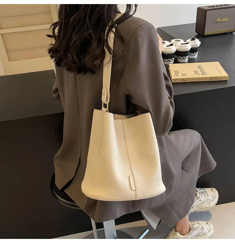 Black Lychee Pattern Bucket Bag for Women 2024 — feature 50