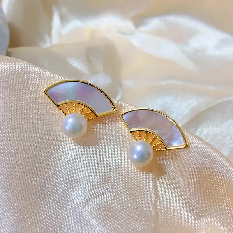 Natural Freshwater Pearl Earrings New Style Shell Small Fan Retro Elegant — feature 10