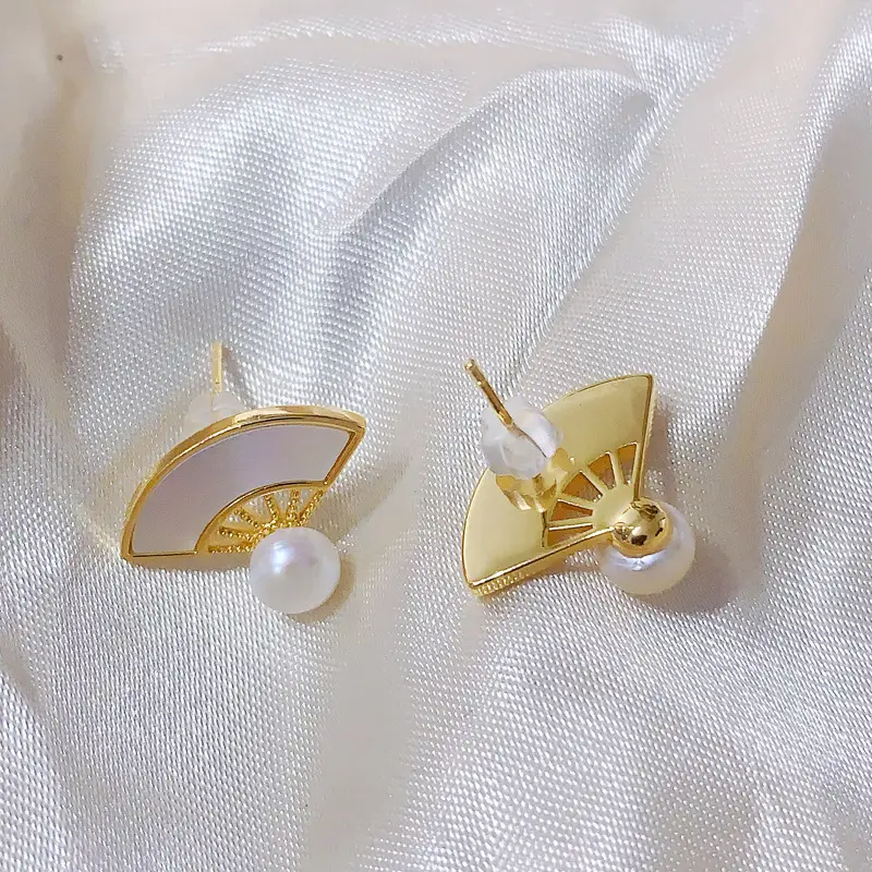 Natural Freshwater Pearl Earrings New Style Shell Small Fan Retro Elegant — feature 15