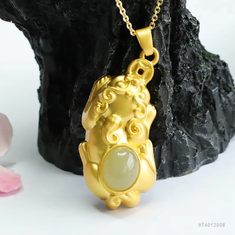 Guan Yu Jade Pendant Clear Water Jade Necklace — feature 8