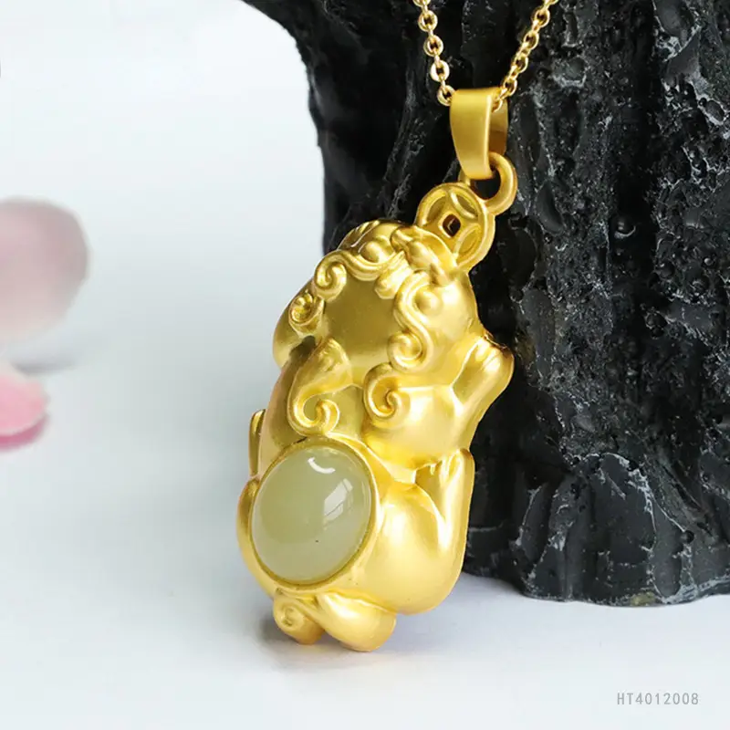 Guan Yu Jade Pendant Clear Water Jade Necklace — feature 9