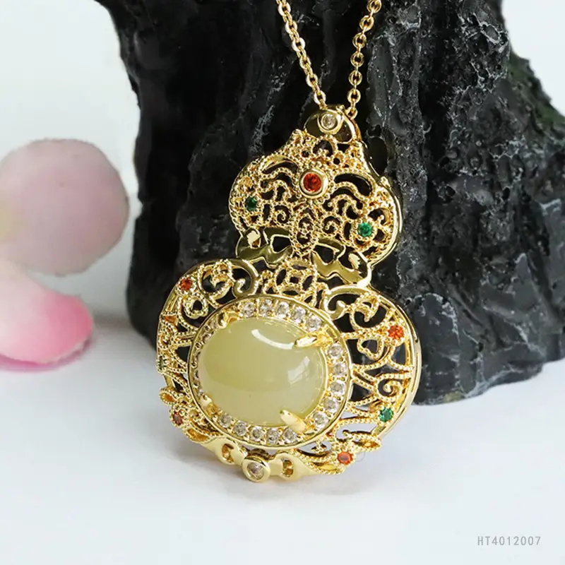 Guan Yu Hetian Jade Necklace Clear Water Jade Pendant — feature 9