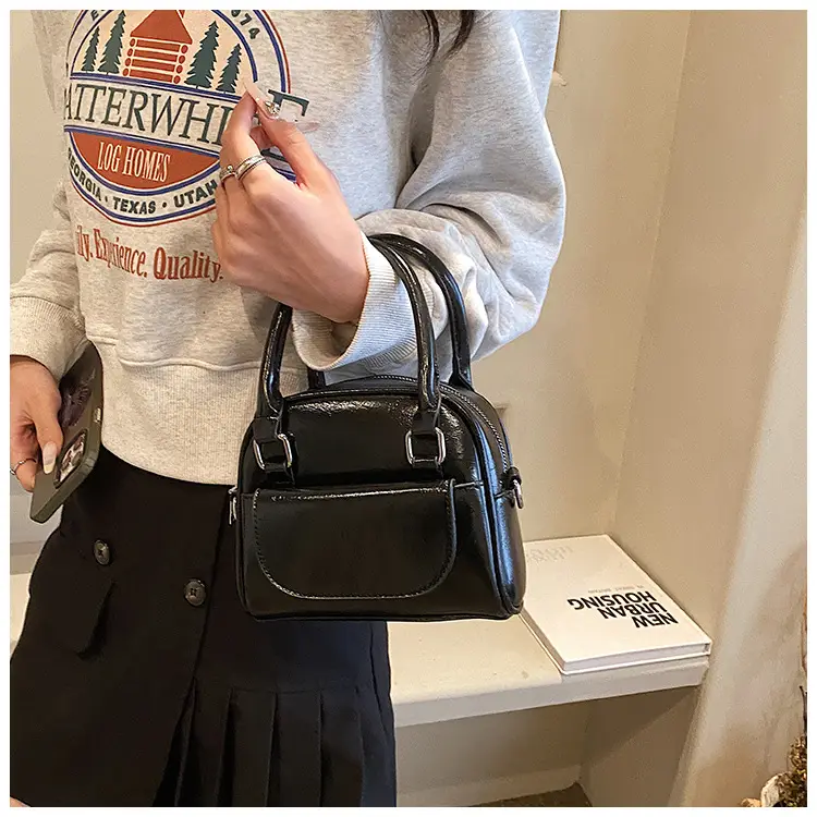 2023 New Black Women's Shoulder Messenger Bag — feature 22