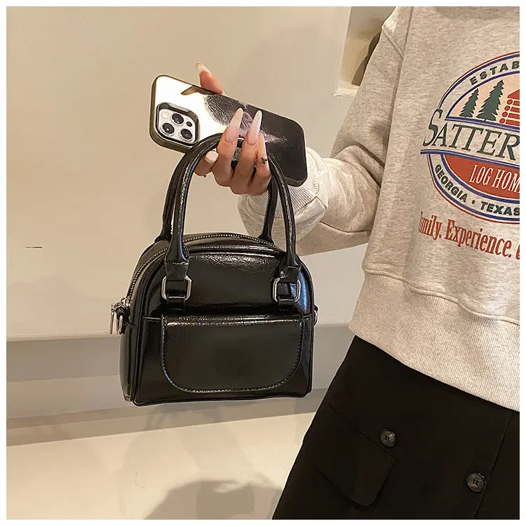 2023 New Black Women's Shoulder Messenger Bag — feature 25