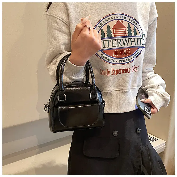 2023 New Black Women's Shoulder Messenger Bag — feature 27