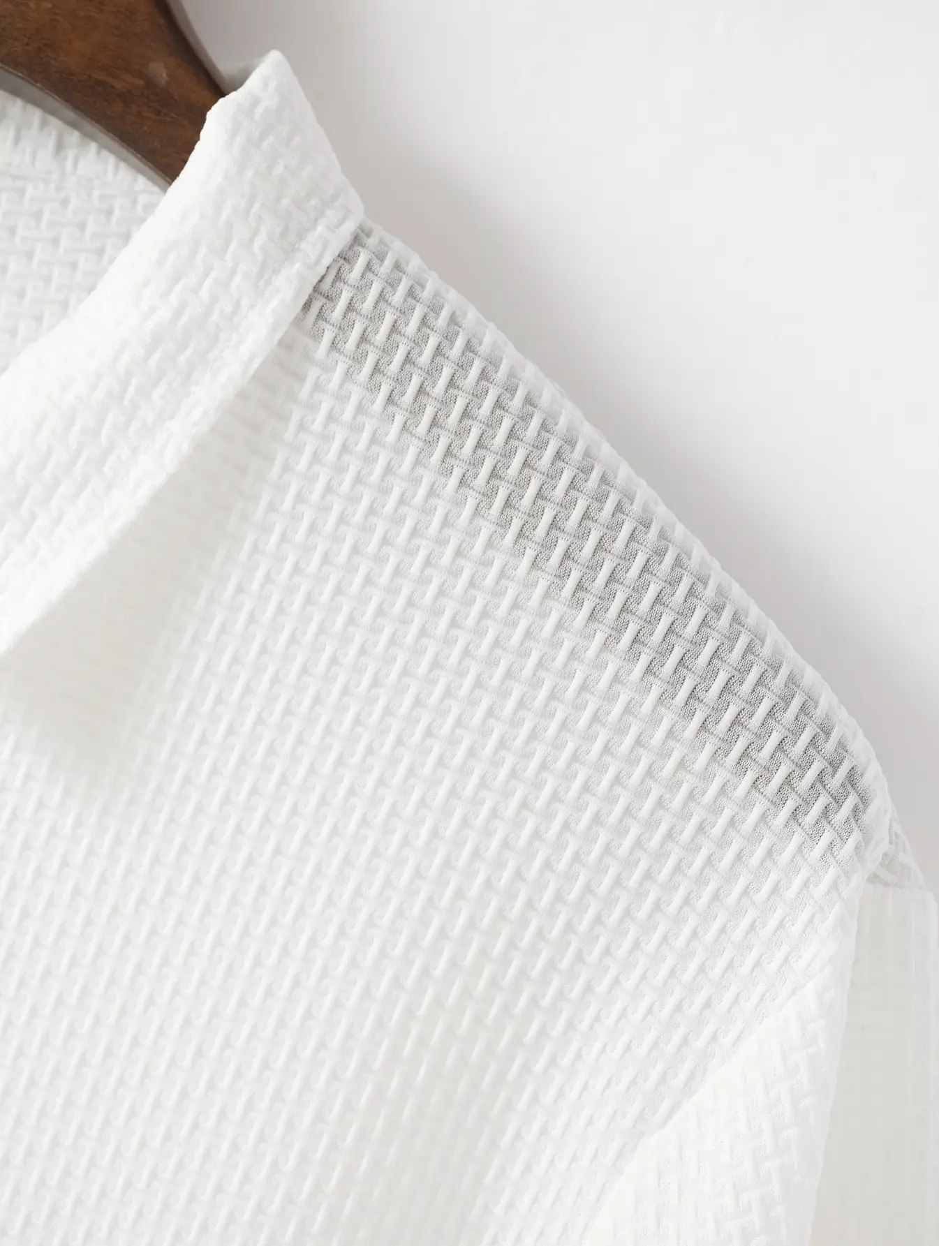 Men's Grey Waffle Knit Ice Silk Short Sleeve T-Shirt — feature 17