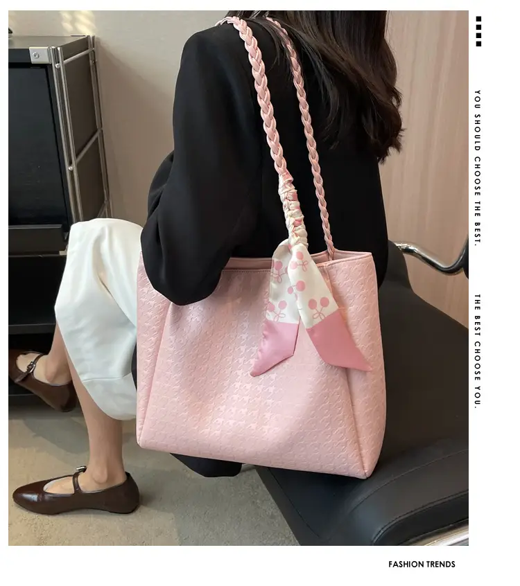 Women's High-End Western Tote Bag Beige 2023 — feature 10