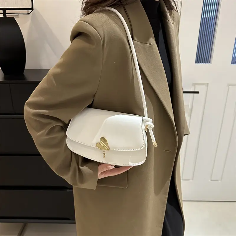 Black Cat Design Shoulder Bag for Women 2024