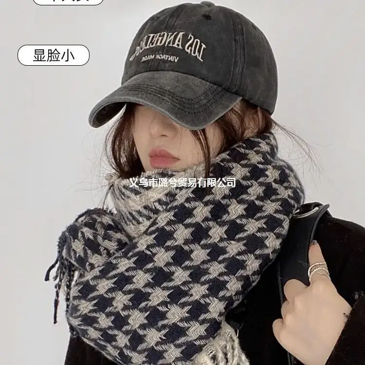 Women Brown R Logo Baseball Cap Summer Wear - Image 26