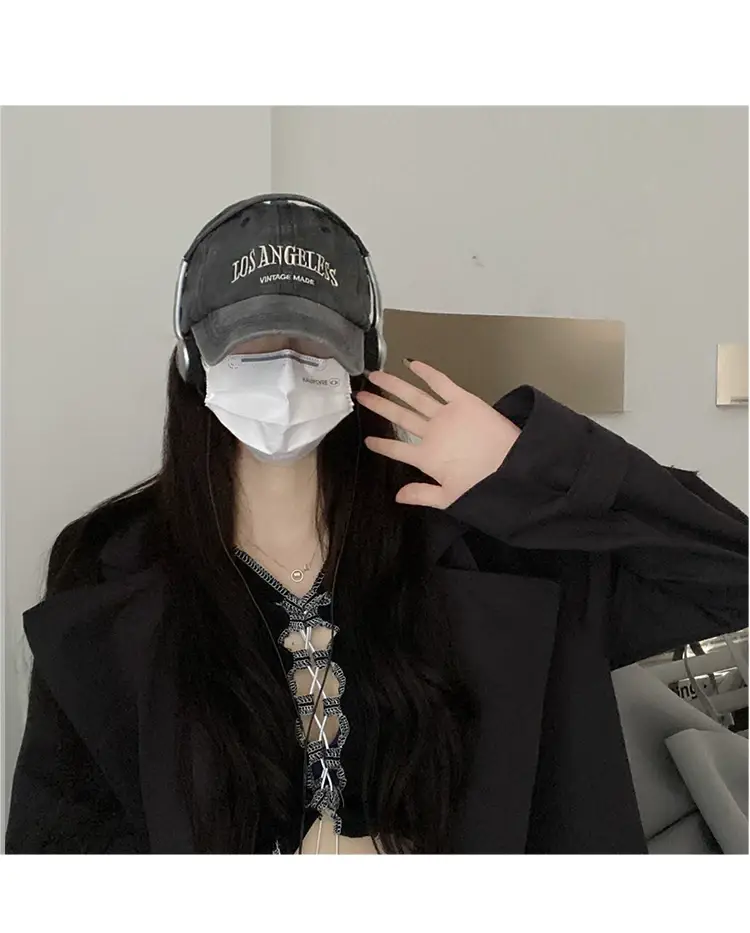 Women Brown R Logo Baseball Cap Summer Wear — feature 9