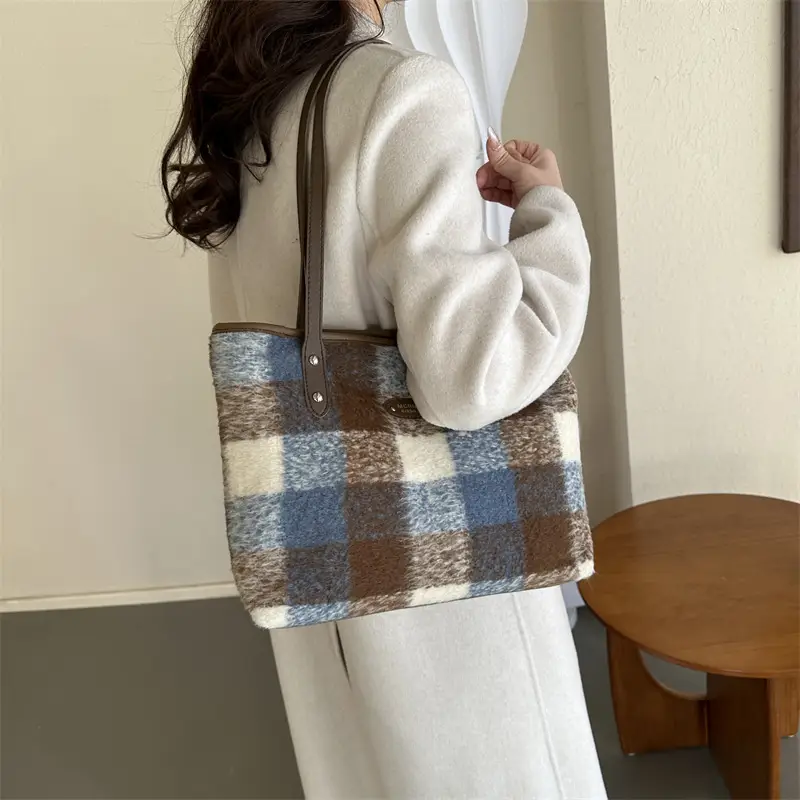 Korean-Style Plaid Shoulder Bag for Women 2026 - Image 9