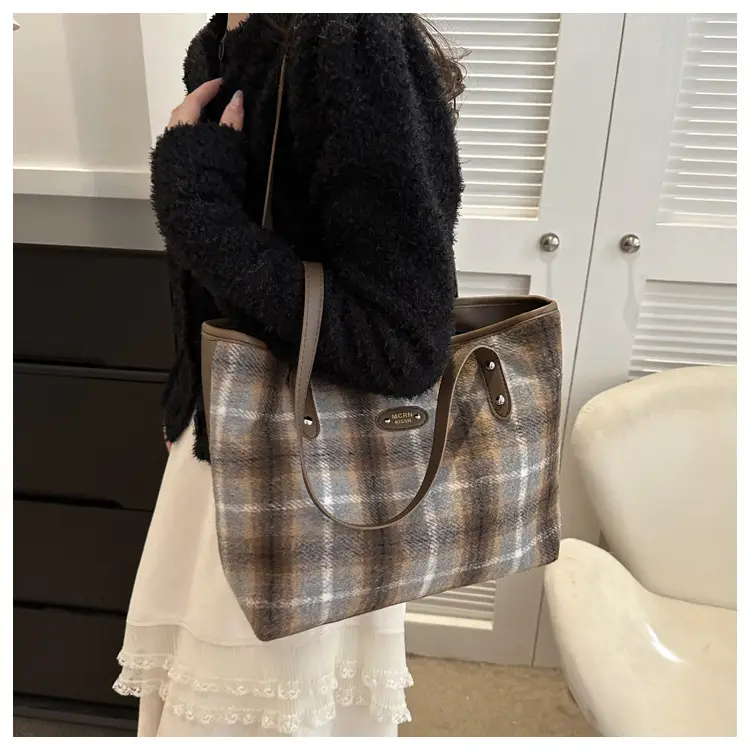Korean-Style Plaid Shoulder Bag for Women 2026 — feature 14