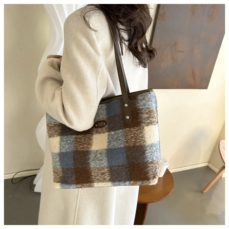 Korean-Style Plaid Shoulder Bag for Women 2026 — feature 9