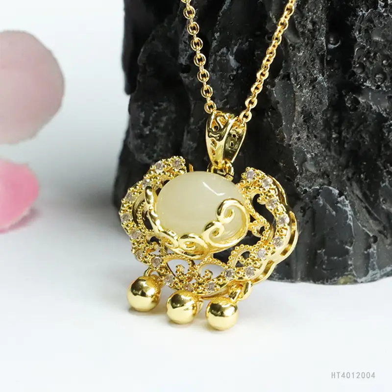 Guan Yu Hetian Jade Necklace for Women Clear Water Jade - Image 5