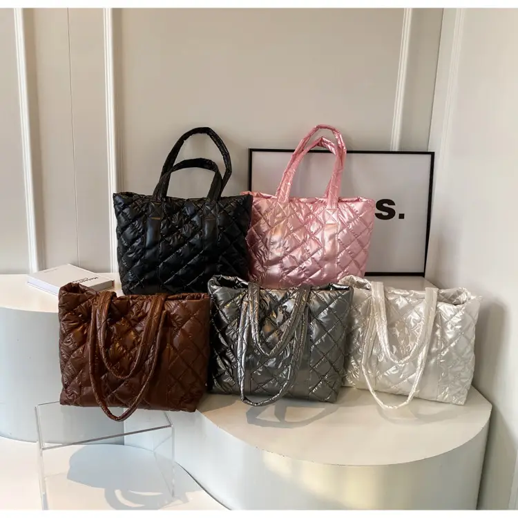 White Quilted Rhombus Shoulder Bag for Women