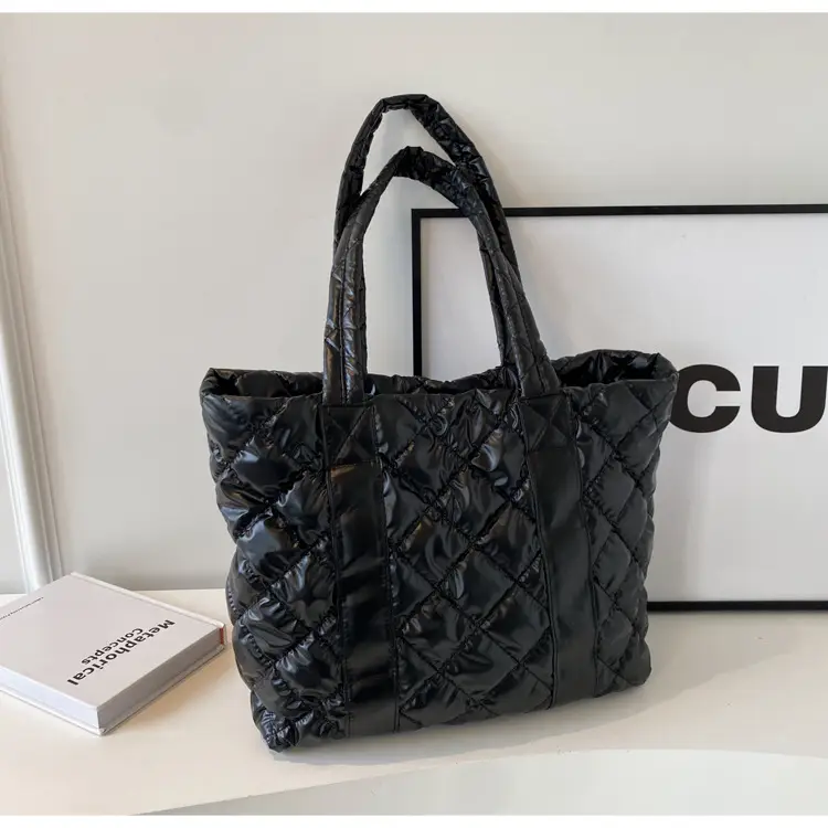 White Quilted Rhombus Shoulder Bag for Women