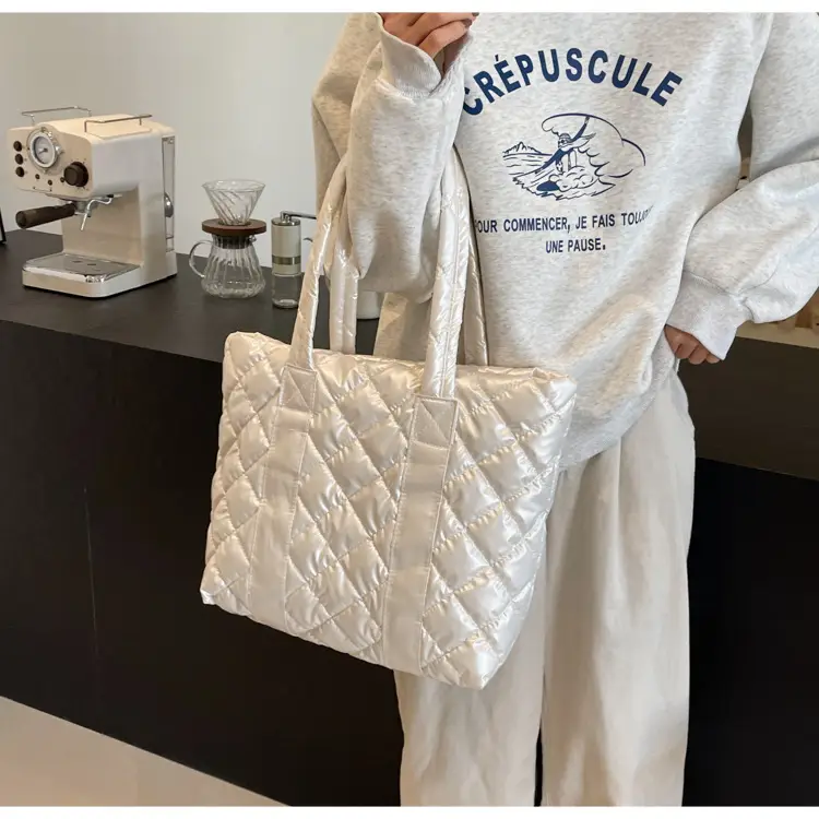 White Quilted Rhombus Shoulder Bag for Women