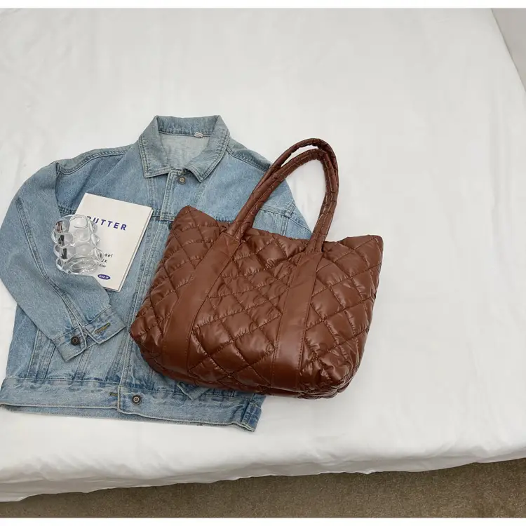 White Quilted Rhombus Shoulder Bag for Women — feature 39