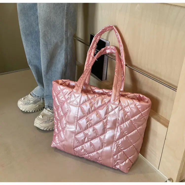 White Quilted Rhombus Shoulder Bag for Women