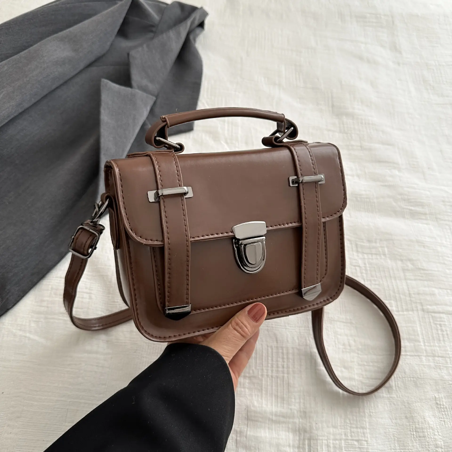 Retro Brown Shoulder Messenger Bag for Women 2024 — feature 26