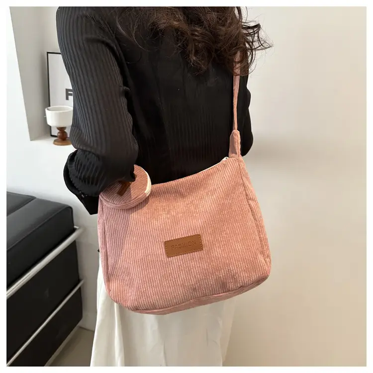 Black Korean Style Shoulder Messenger Bag 2024 — feature 16
