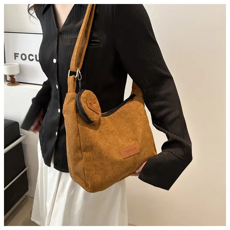 Black Korean Style Shoulder Messenger Bag 2024 — feature 18