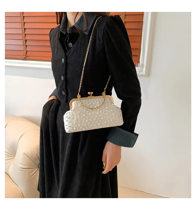 Women's Polka Dot Pearl Chain Shoulder Bag 2024 — feature 19