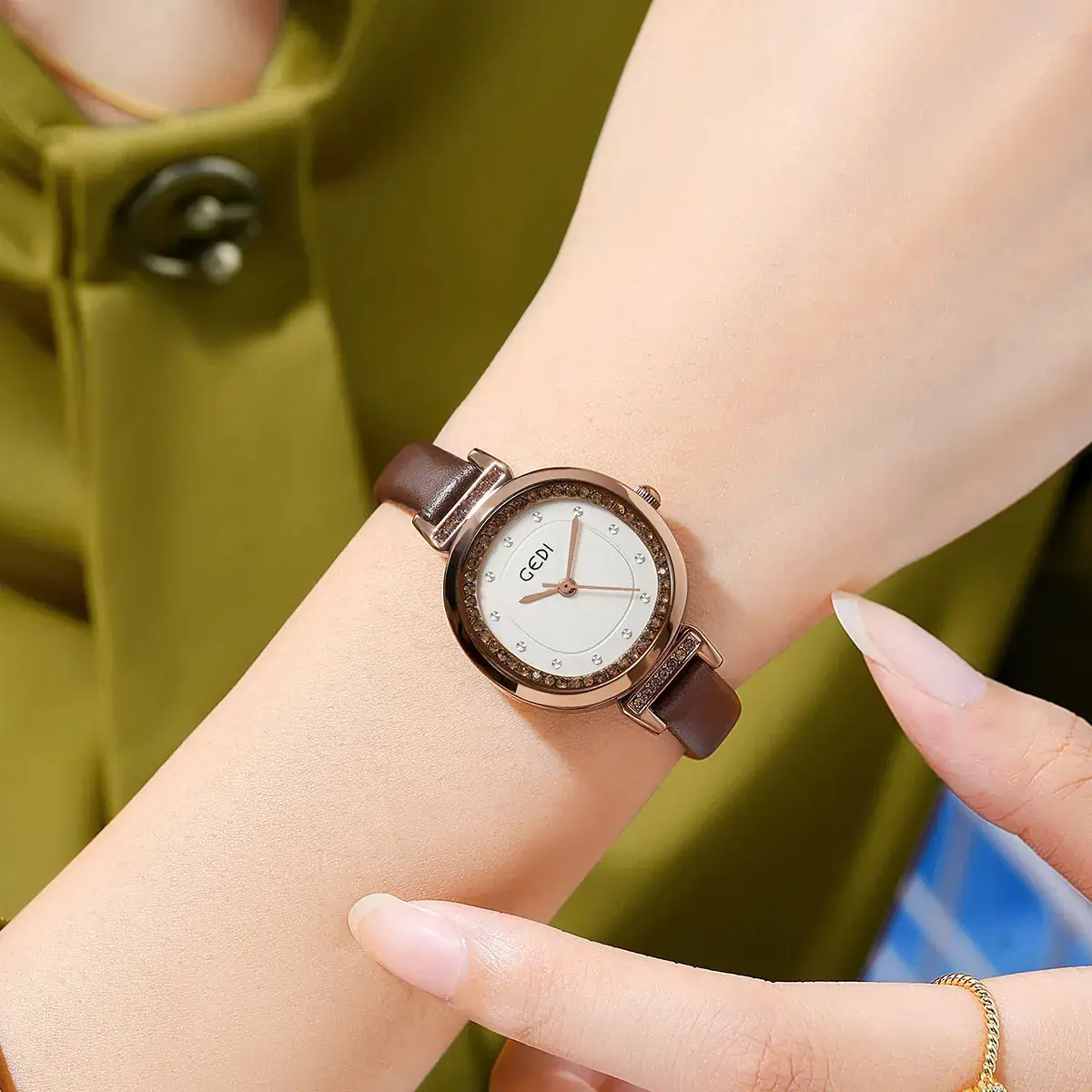 Gedi Niche Women's Quartz Watch with Brown Strap - Image 3