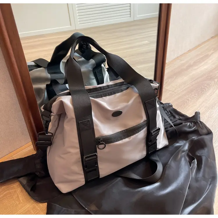 Women Large Capacity Nylon Shoulder Messenger Bag 2023 — feature 11