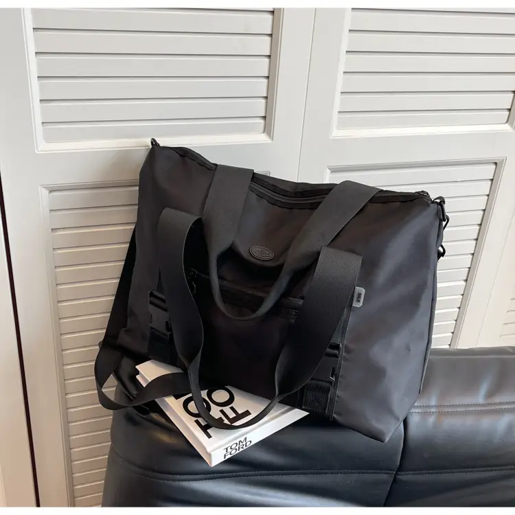 Women Large Capacity Nylon Shoulder Messenger Bag 2023 — feature 12