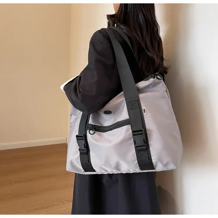Women Large Capacity Nylon Shoulder Messenger Bag 2023 — feature 14